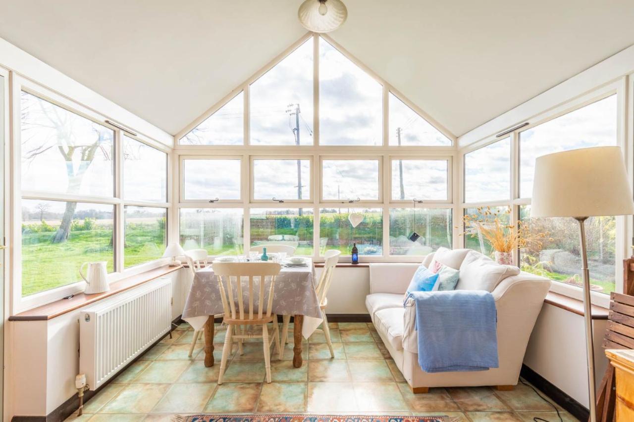 Host & Stay - Woodfalls Barn Burgh and Tuttington Экстерьер фото