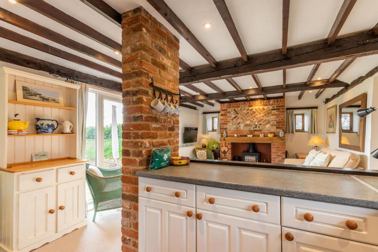 Host & Stay - Woodfalls Barn Burgh and Tuttington Экстерьер фото