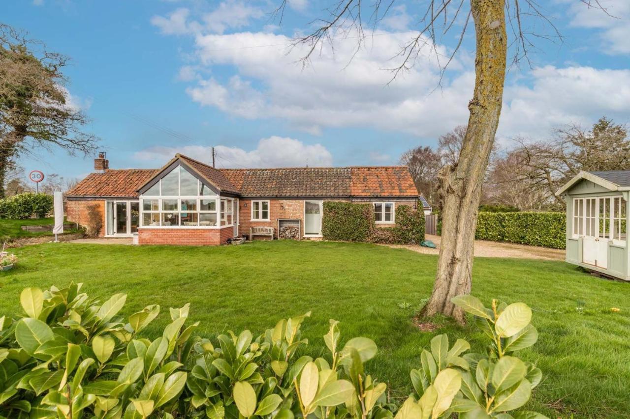 Host & Stay - Woodfalls Barn Burgh and Tuttington Экстерьер фото